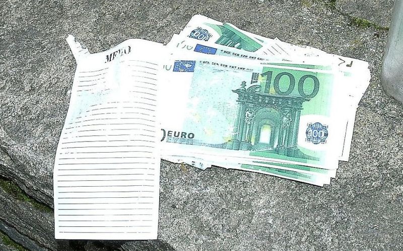 ponarejeni evri.jpg
