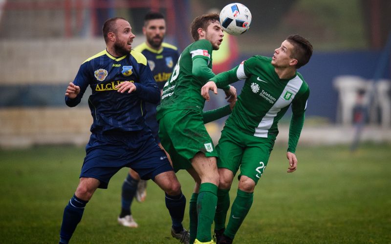 novak baskera olimpija sps nkolimpija si.jpg