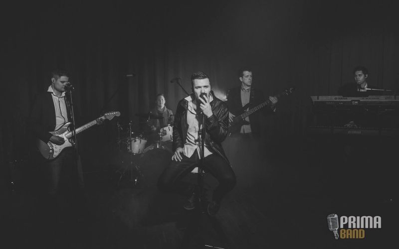 prima band1.jpg