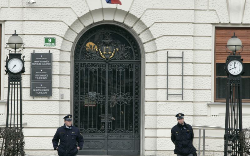 stavba ljubljansko okrožno sodišče