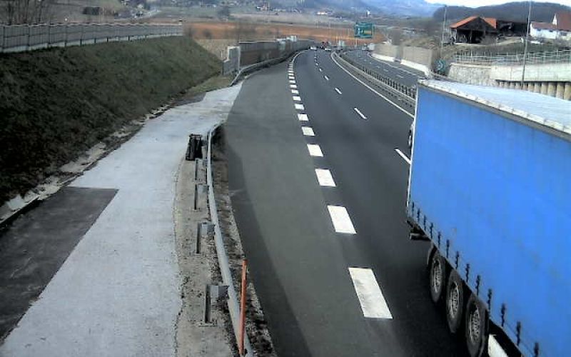 močna.jpg