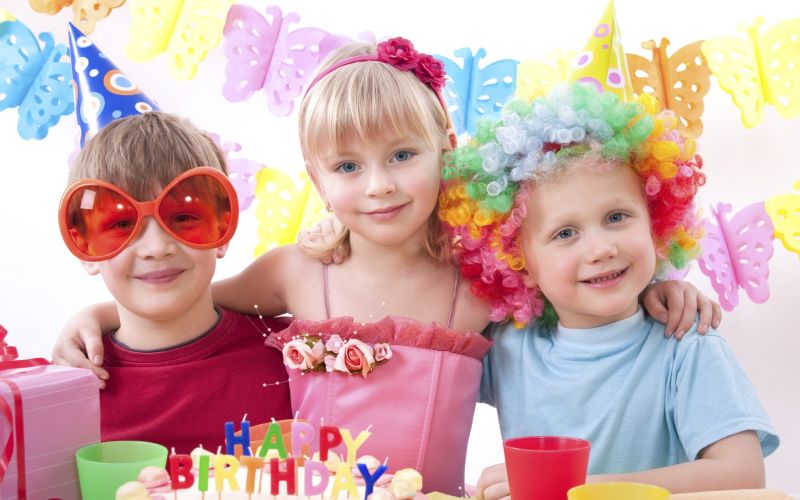Kids-Birthday-Party-Supplies.jpg
