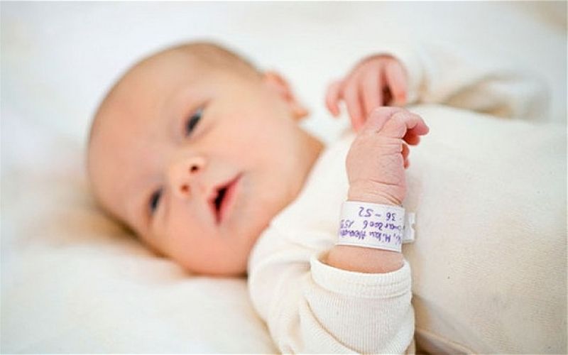 baby-2_2822437b.jpg