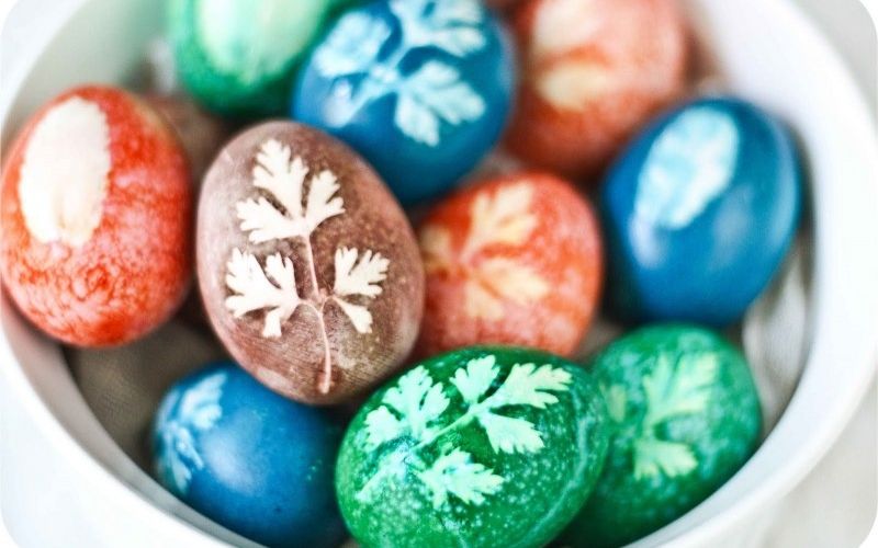 Herb-Stenciled-Easter-Eggs-800x533.jpg