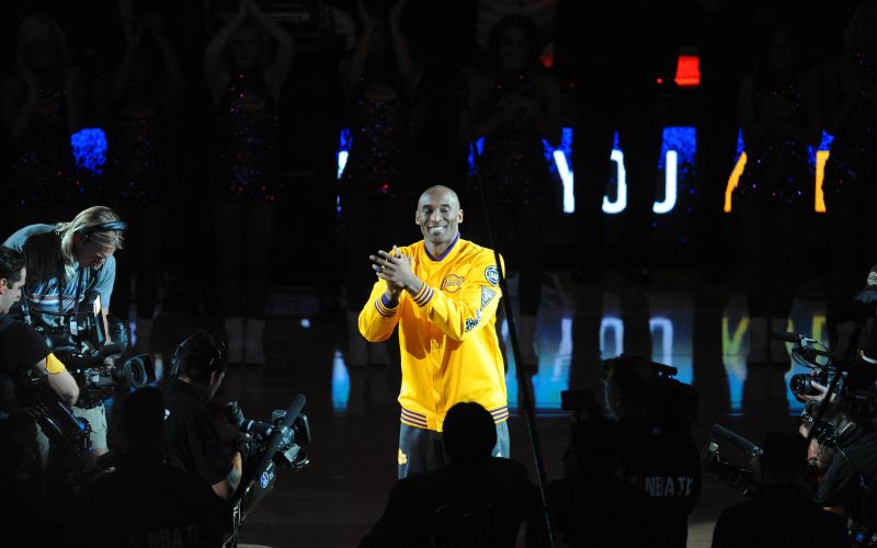 kobe bryant re.jpg