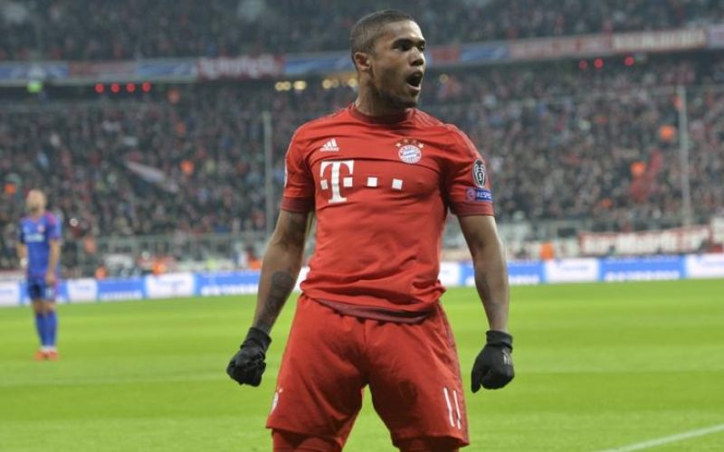 douglas costa.jpg
