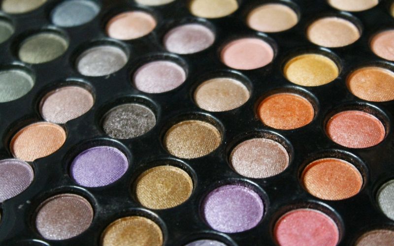 eye-shadow-549411_1920.jpg