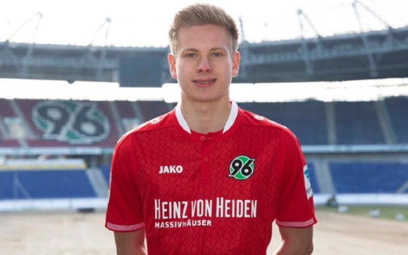 Niklas Feierabend.jpg