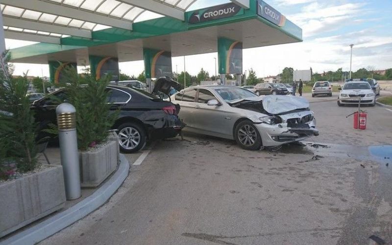 bmw04.jpg
