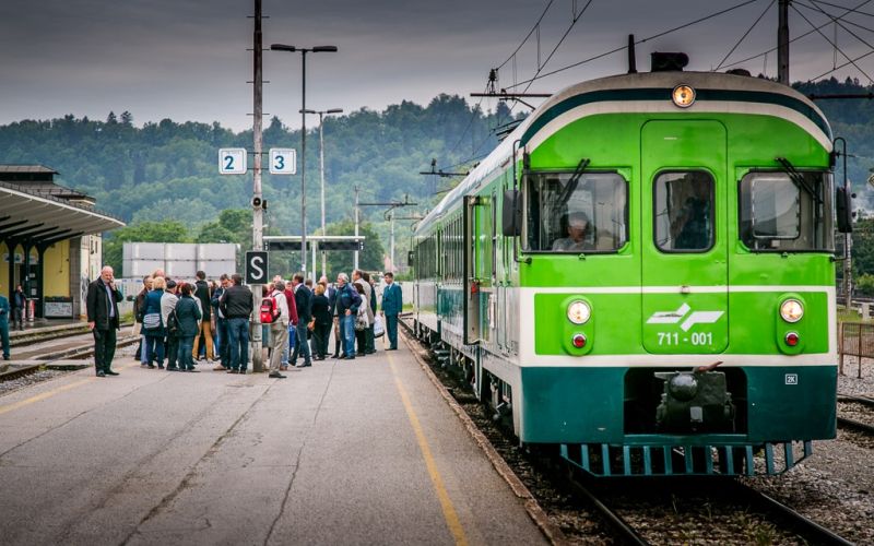 slovenske zeleznice.jpg