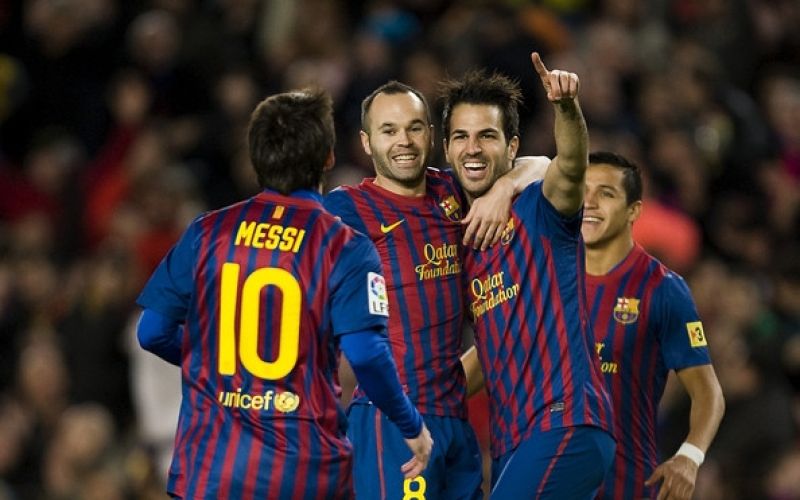 fabregas messi barcelona.jpg