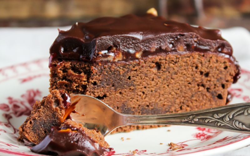 chocolate cake wit raspberry and hazelnut.jpg