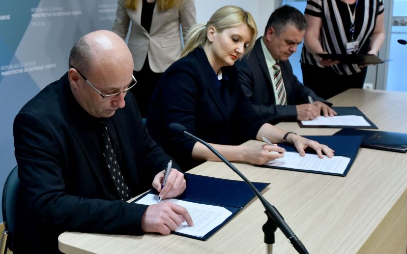Radivoj Uroševič, Vesna Györkös Žnidar, Zoran Petrovič
