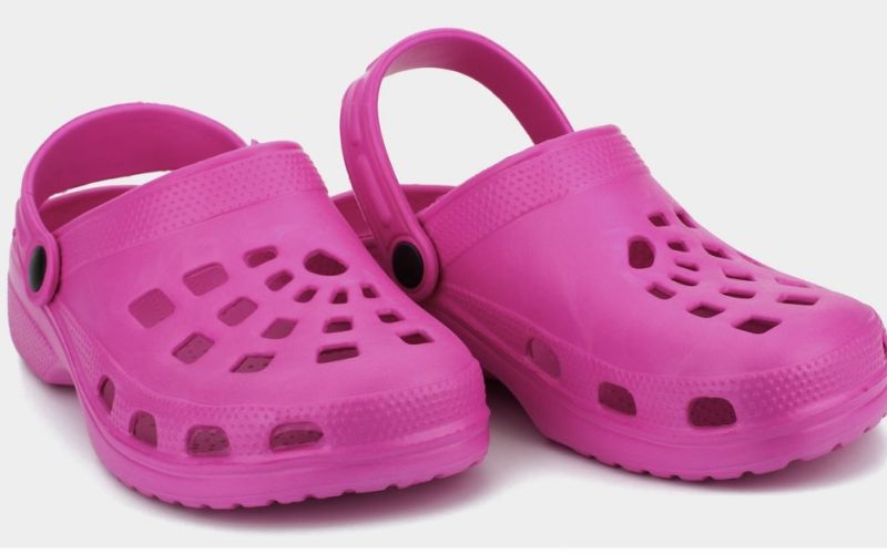 crocs.jpg