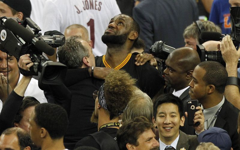 lebron re.jpg