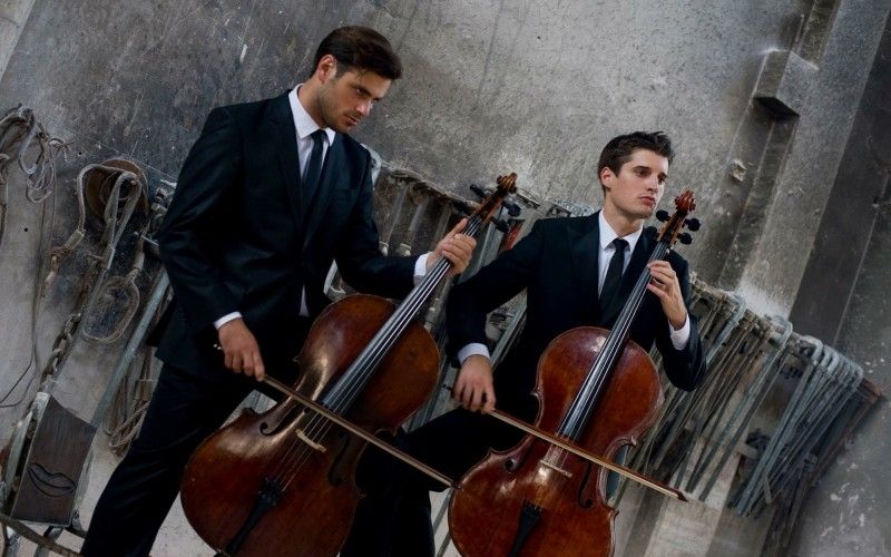 2CELLOS