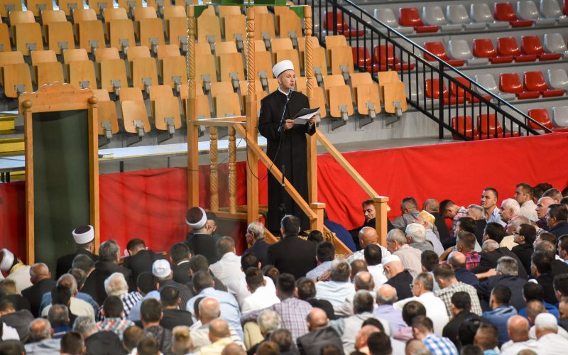 bajram muslimani praznujejo Kodeljevo molitev