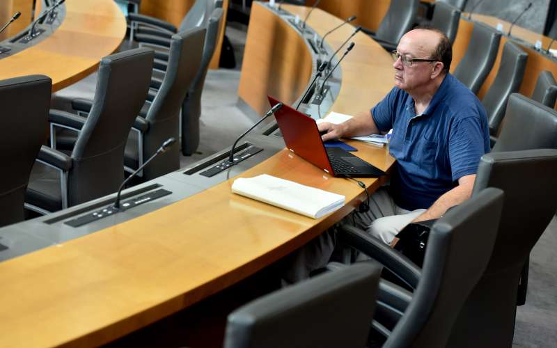 Vinko Gorenak osamljen v državnem zboru