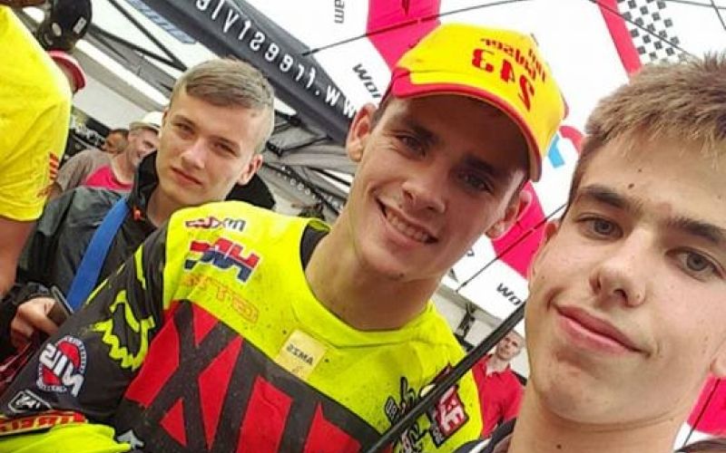 Loket, Gajser Mausser
