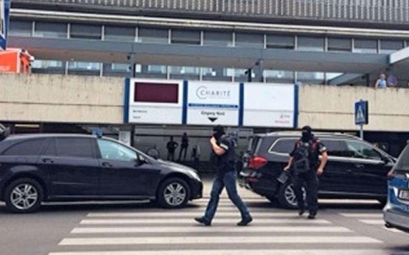 klinika Benjamin-Franklin, Berlin policija streljanje