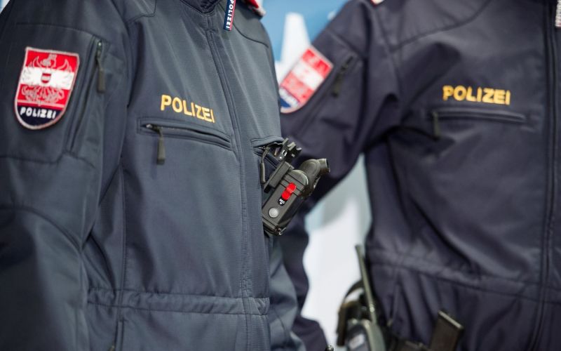 avstrijska policija.jpg