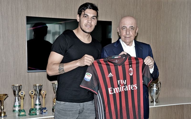 gustavo gomez.jpg