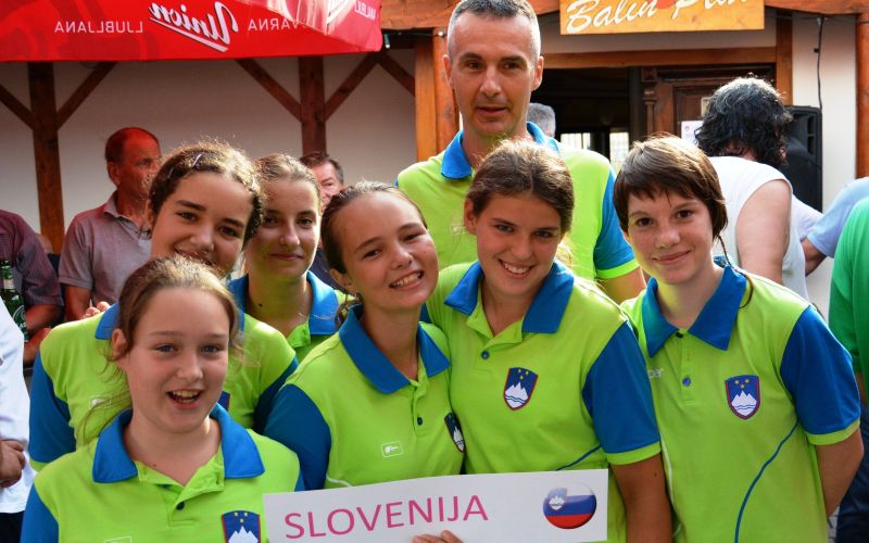 slovenke balinanje.jpg