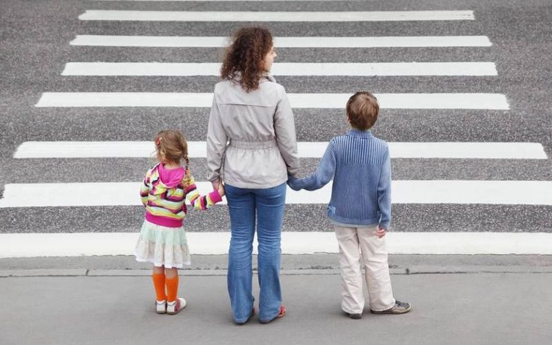 mom and kids crossing street.jpg.838x0_q67_crop-smart.jpg