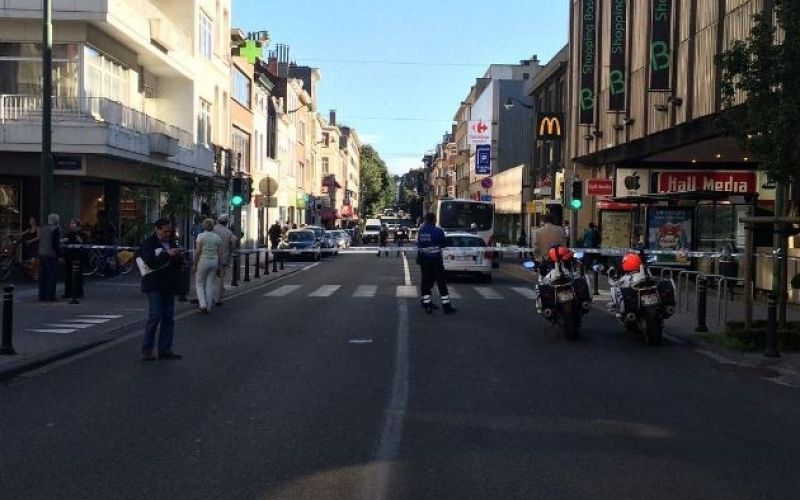 Bruselj, bruseljska policija, mačeta, napad.jpg