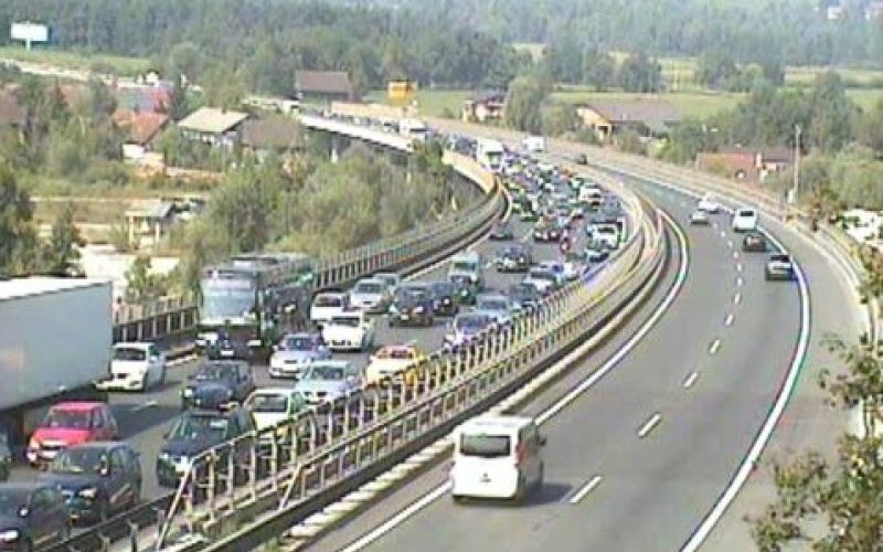zastoj_vrhnika01.jpg