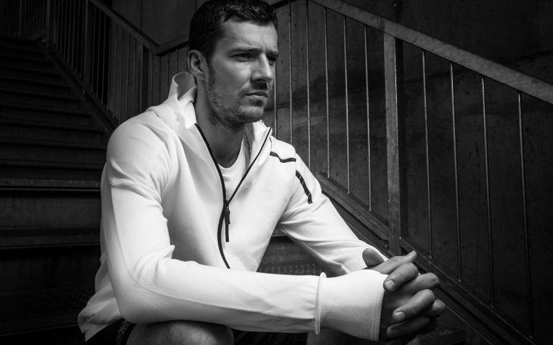 Goran Dragić se navdušuje nad inovativno jopo Z.N.E. Hoodie..jpg