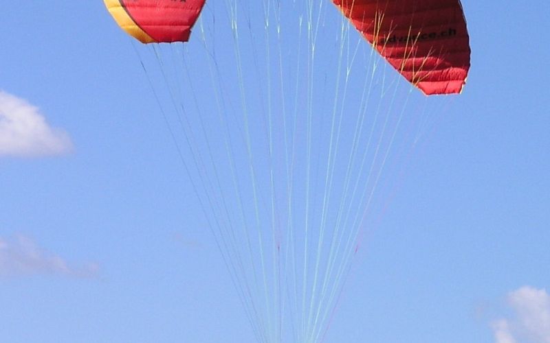Paragliding.jpg