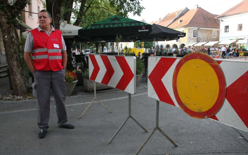 glavni_trg_zaprt.jpg
