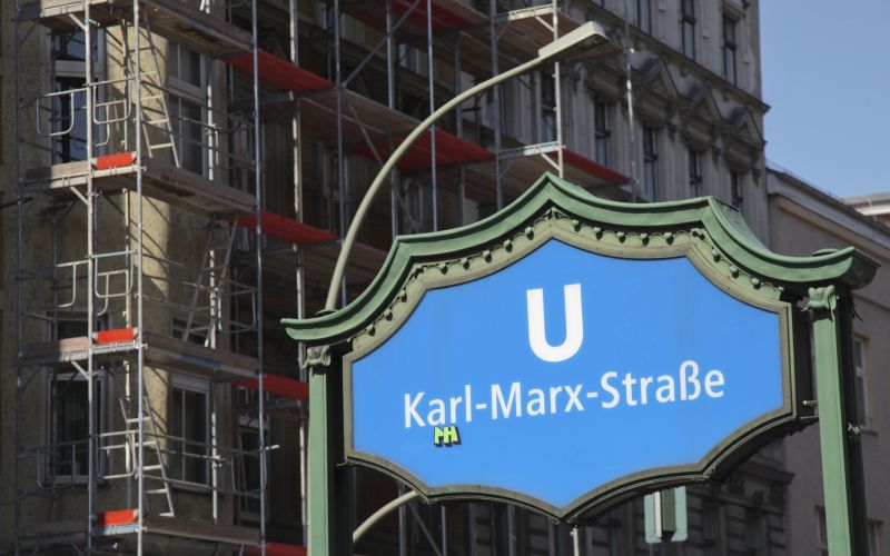 neukolln, karl marx strasse, podzemna.jpg