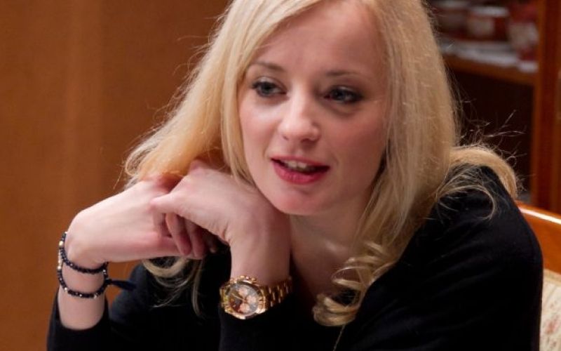 ajda smrekar.jpg
