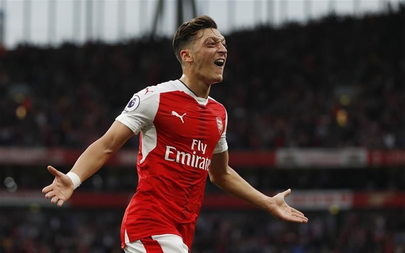 mesut ozil.jpg