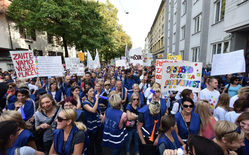 protest, pomočnice vzgojiteljice6.jpg