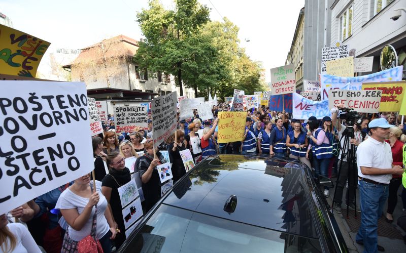 protest, pomočnice vzgojiteljice2.jpg