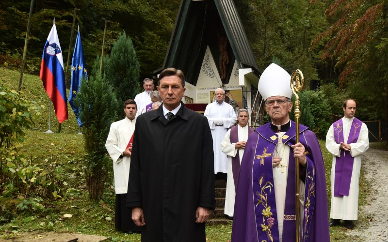 Huda Jama Borut Pahor škof Stanislav Lipovšek