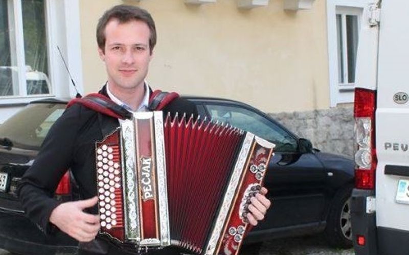 Harmonike ni več, odšla je drugam-3