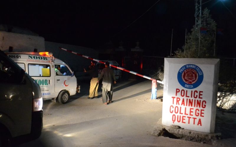 napad policijska akademija v Kvet