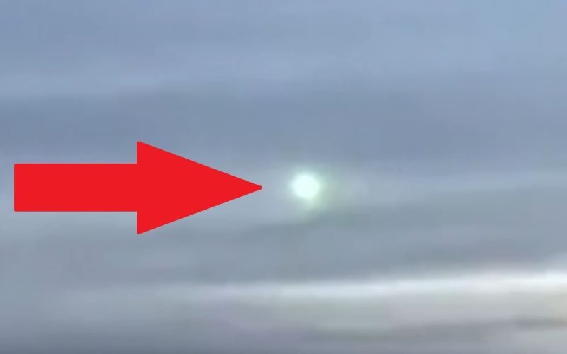 Meteor, zelena krogla.jpg
