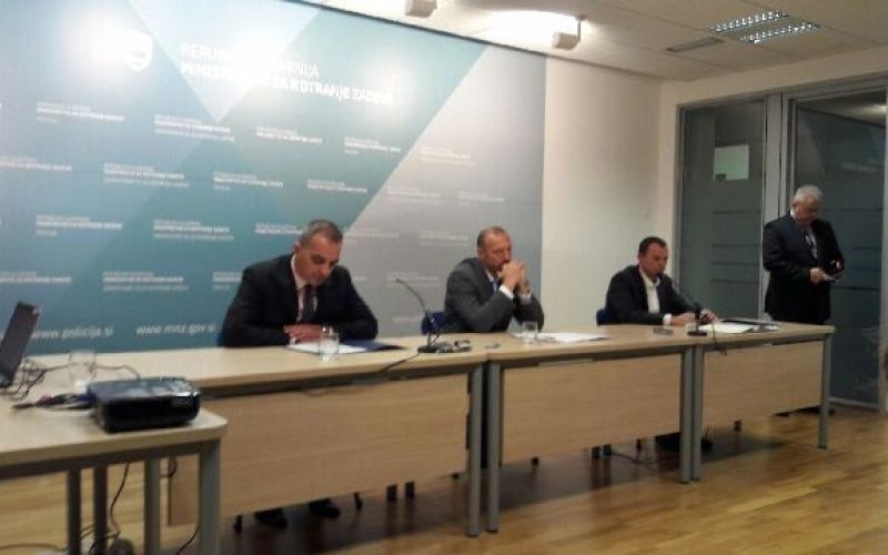 Fides, tiskovna konferenca.jpg