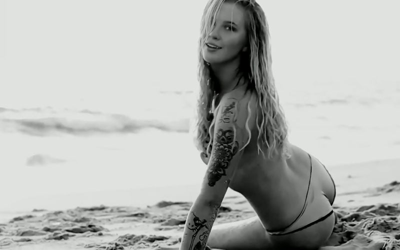 Ireland Baldwin.jpg