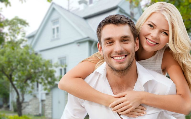 Happy-Couple-Love-Pure.jpg