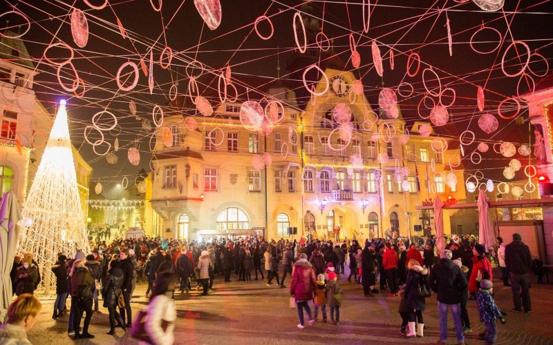 Ptuj, urgentni center, prižig lučk, zbiranje podpisov