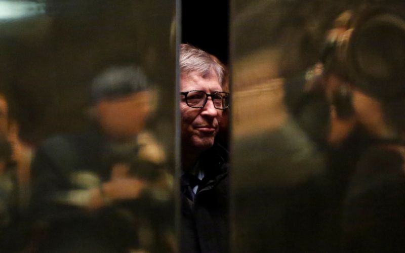 Bill gates vstopa v Trump tower