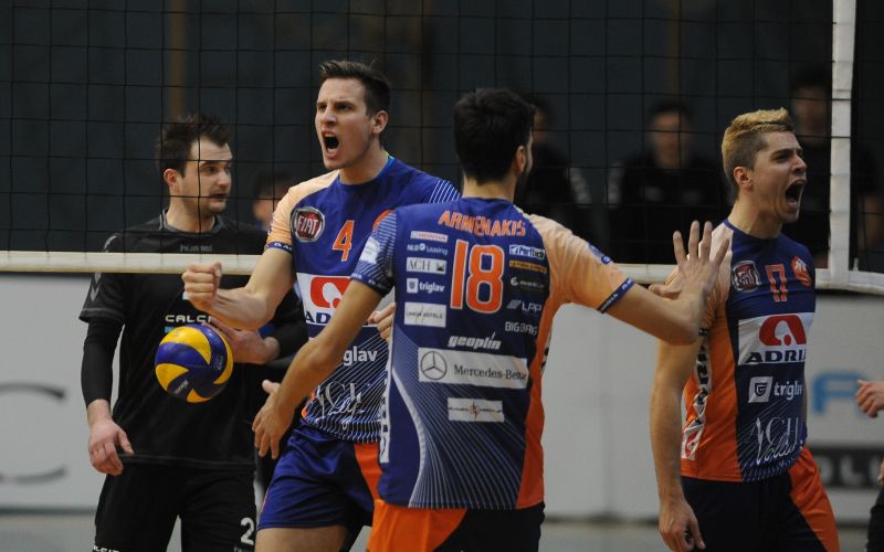 ach volley.jpg