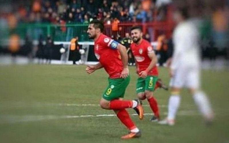 ozer.jpg