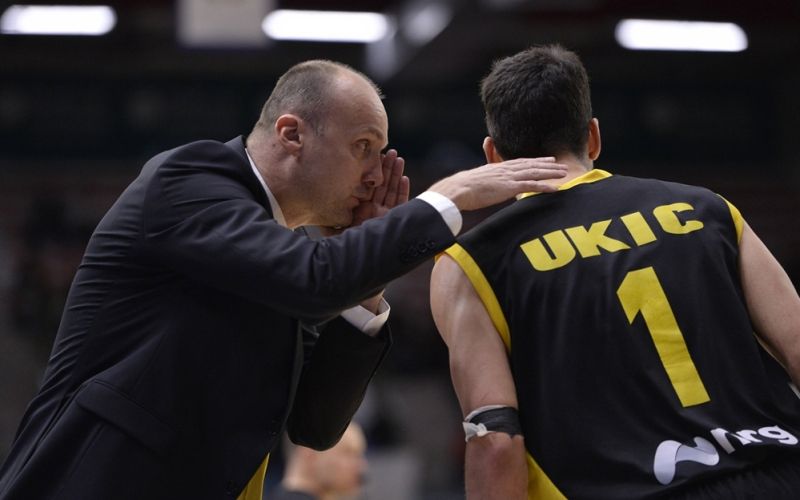 zdovc-ukic fiba.jpg